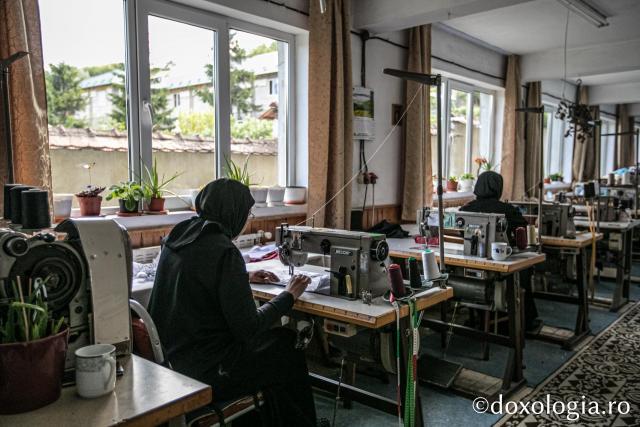 (Foto) Pași de pelerin la Mănăstirea Moreni, Vaslui