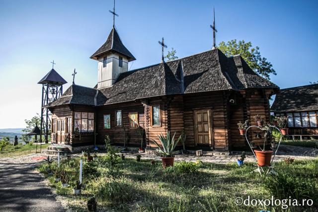 Mănăstirea „Sfântul Voievod Ștefan cel Mare”, Movilă a lui Burcel