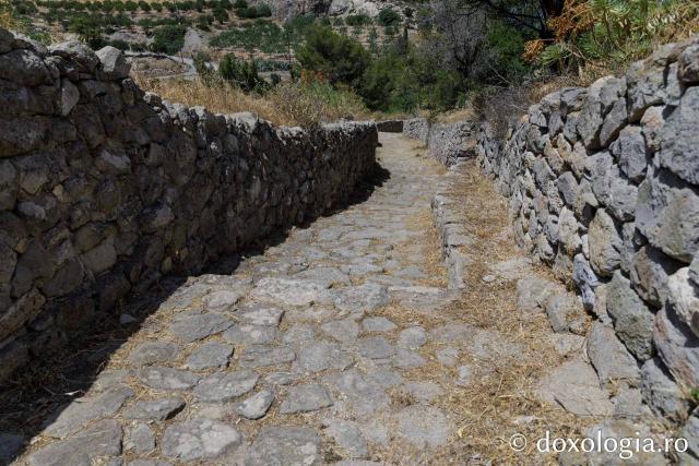 Colina Paleochora din Eghina