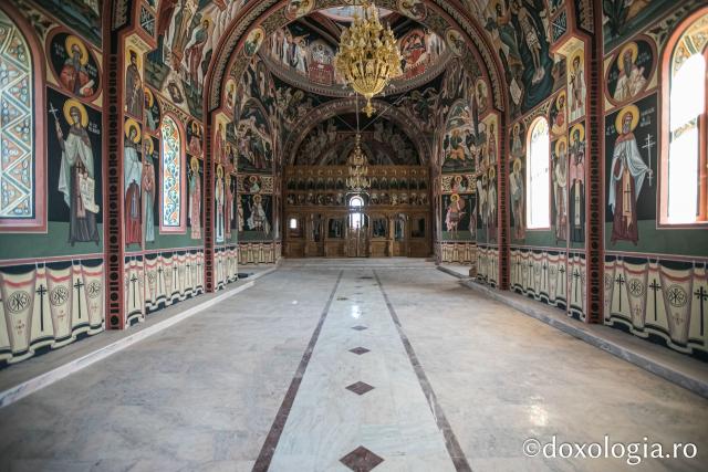 Schitul „Sfinții Împărați Constantin și Elena” Codăești – Vaslui