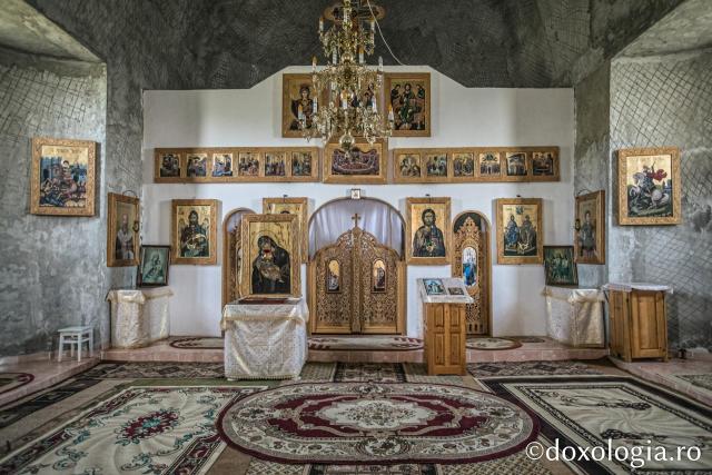 Schitul „Sfânta Treime” Tanacu, Vaslui