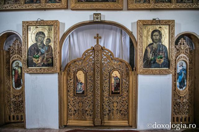 Schitul „Sfânta Treime” Tanacu, Vaslui
