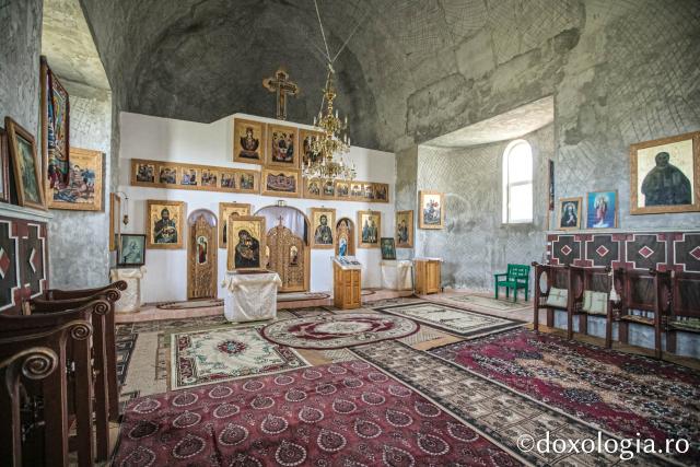 Schitul „Sfânta Treime” Tanacu, Vaslui