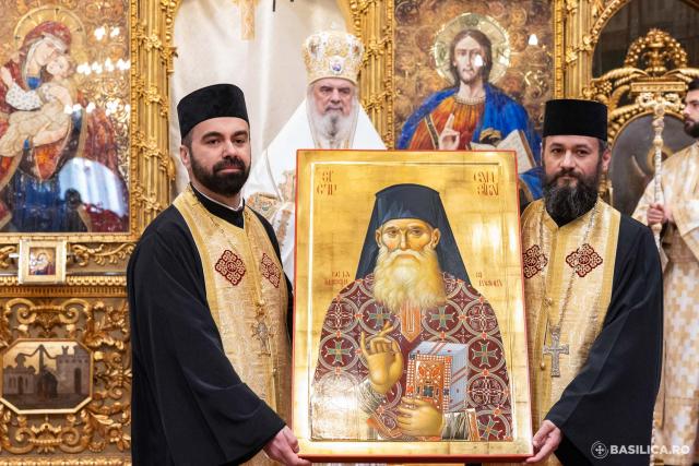 Centenarul Patriarhiei Române și Proclamarea celor 16 sfinți români / Foto credit: Basilica.ro / Raluca-Emanuela Ene Centenarul Patriarhiei Române și Proclamarea celor 16 sfinți români