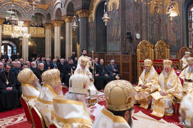 Centenarul Patriarhiei Române și Proclamarea celor 16 sfinți români / Foto credit: Basilica.ro / Raluca-Emanuela Ene Centenarul Patriarhiei Române și Proclamarea celor 16 sfinți români