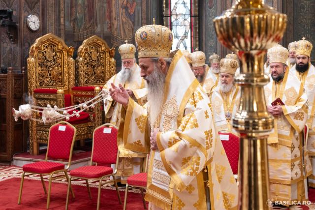 Centenarul Patriarhiei Române și Proclamarea celor 16 sfinți români / Foto credit: Basilica.ro / Raluca-Emanuela Ene Centenarul Patriarhiei Române și Proclamarea celor 16 sfinți români