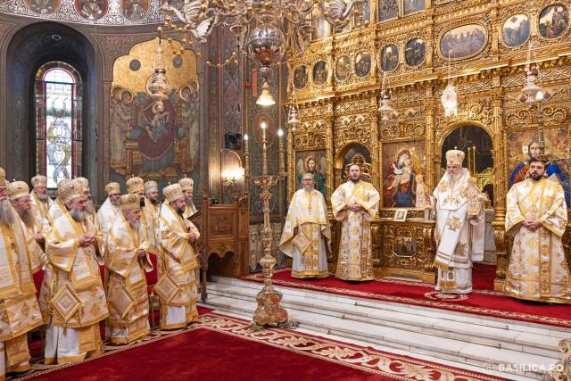 Centenarul Patriarhiei Române și Proclamarea celor 16 sfinți români / Foto credit: Basilica.ro / Raluca-Emanuela Ene Centenarul Patriarhiei Române și Proclamarea celor 16 sfinți români