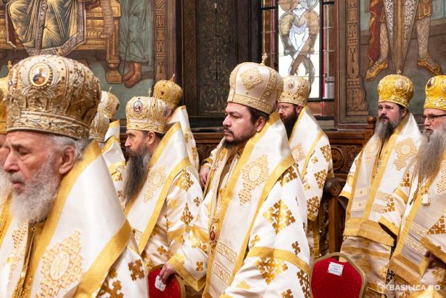 Centenarul Patriarhiei Române și Proclamarea celor 16 sfinți români / Foto credit: Basilica.ro / Raluca-Emanuela Ene Centenarul Patriarhiei Române și Proclamarea celor 16 sfinți români