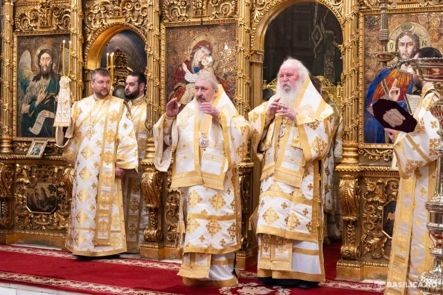 Centenarul Patriarhiei Române și Proclamarea celor 16 sfinți români / Foto credit: Basilica.ro / Raluca-Emanuela Ene Centenarul Patriarhiei Române și Proclamarea celor 16 sfinți români