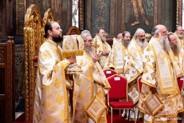 Centenarul Patriarhiei Române și Proclamarea celor 16 sfinți români / Foto credit: Basilica.ro / Raluca-Emanuela Ene Centenarul Patriarhiei Române și Proclamarea celor 16 sfinți români