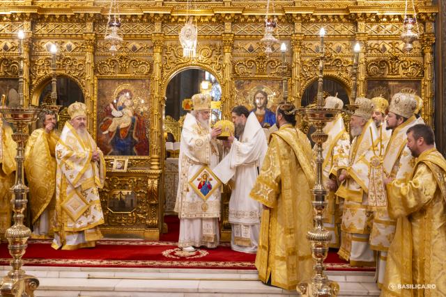 Catedrala Patriarhală: Hirotonia Preasfințitului Părinte Nectarie de Bogdania, noul Episcop-vicar al Arhiepiscopiei Chișinăului / Foto credit: Basilica.ro / Mircea Florescu Hirotonia Preasfințitului Părinte Nectarie de Bogdania, noul Episcop-vicar al Arhiepiscopiei Chișinăului