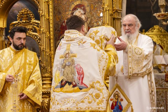 Catedrala Patriarhală: Hirotonia Preasfințitului Părinte Nectarie de Bogdania, noul Episcop-vicar al Arhiepiscopiei Chișinăului / Foto credit: Basilica.ro / Mircea Florescu Hirotonia Preasfințitului Părinte Nectarie de Bogdania, noul Episcop-vicar al Arhiepiscopiei Chișinăului
