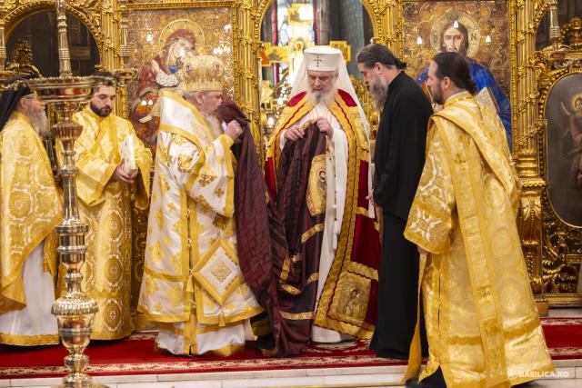 Catedrala Patriarhală: Hirotonia Preasfințitului Părinte Nectarie de Bogdania, noul Episcop-vicar al Arhiepiscopiei Chișinăului / Foto credit: Basilica.ro / Mircea Florescu Hirotonia Preasfințitului Părinte Nectarie de Bogdania, noul Episcop-vicar al Arhiepiscopiei Chișinăului
