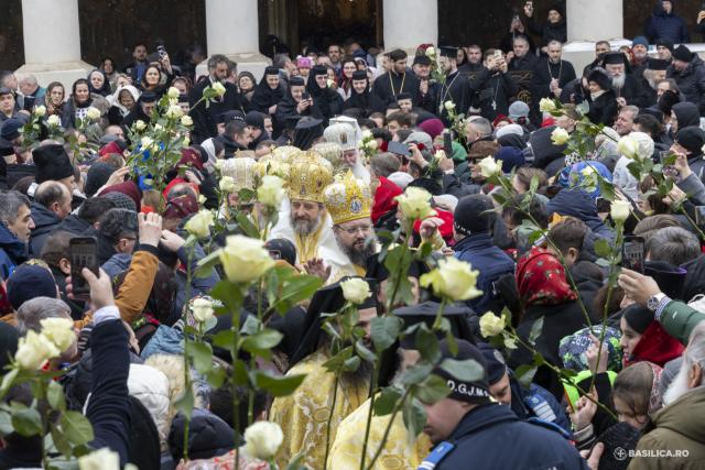 Catedrala Patriarhală: Hirotonia Preasfințitului Părinte Nectarie de Bogdania, noul Episcop-vicar al Arhiepiscopiei Chișinăului / Foto credit: Basilica.ro / Mircea Florescu Hirotonia Preasfințitului Părinte Nectarie de Bogdania, noul Episcop-vicar al Arhiepiscopiei Chișinăului