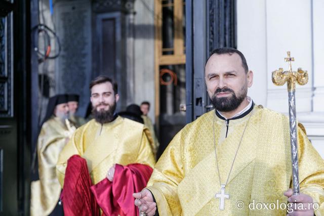 Priveghere la praznicul Întâmpinării Domnului, la Catedrala Mitropolitană din Iași 2025 / Foto: pr. Silviu Cluci Priveghere la praznicul Întâmpinării Domnului, la Catedrala Mitropolitană din Iași 2025