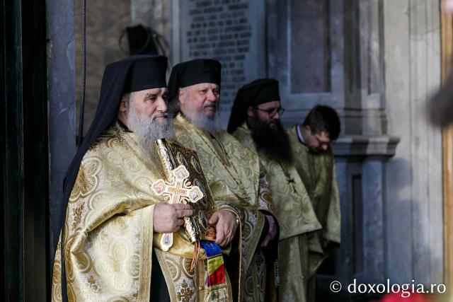 Priveghere la praznicul Întâmpinării Domnului, la Catedrala Mitropolitană din Iași 2025 / Foto: pr. Silviu Cluci Priveghere la praznicul Întâmpinării Domnului, la Catedrala Mitropolitană din Iași 2025