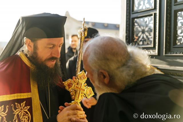 Priveghere la praznicul Întâmpinării Domnului, la Catedrala Mitropolitană din Iași 2025 / Foto: pr. Silviu Cluci Priveghere la praznicul Întâmpinării Domnului, la Catedrala Mitropolitană din Iași 2025