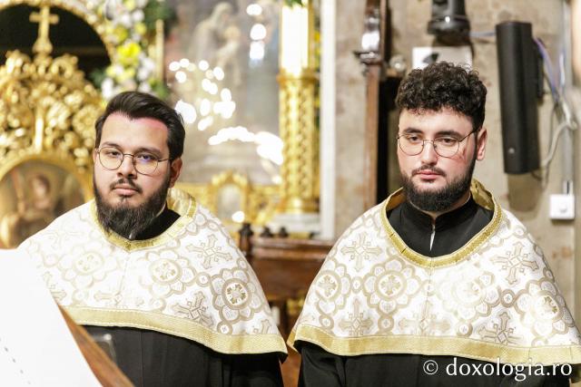 Priveghere la praznicul Întâmpinării Domnului, la Catedrala Mitropolitană din Iași 2025 / Foto: pr. Silviu Cluci Priveghere la praznicul Întâmpinării Domnului, la Catedrala Mitropolitană din Iași 2025