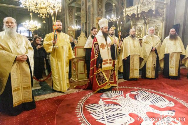 Priveghere la praznicul Întâmpinării Domnului, la Catedrala Mitropolitană din Iași 2025 / Foto: pr. Silviu Cluci Priveghere la praznicul Întâmpinării Domnului, la Catedrala Mitropolitană din Iași 2025
