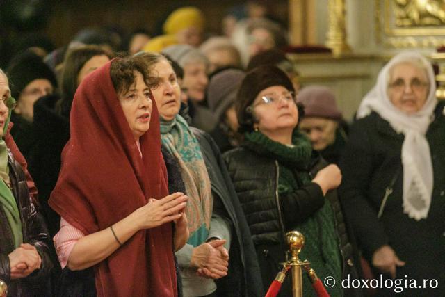 Priveghere la praznicul Întâmpinării Domnului, la Catedrala Mitropolitană din Iași 2025 / Foto: pr. Silviu Cluci Priveghere la praznicul Întâmpinării Domnului, la Catedrala Mitropolitană din Iași 2025