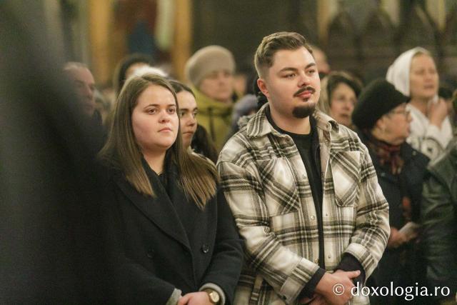 Priveghere la praznicul Întâmpinării Domnului, la Catedrala Mitropolitană din Iași 2025 / Foto: pr. Silviu Cluci Priveghere la praznicul Întâmpinării Domnului, la Catedrala Mitropolitană din Iași 2025