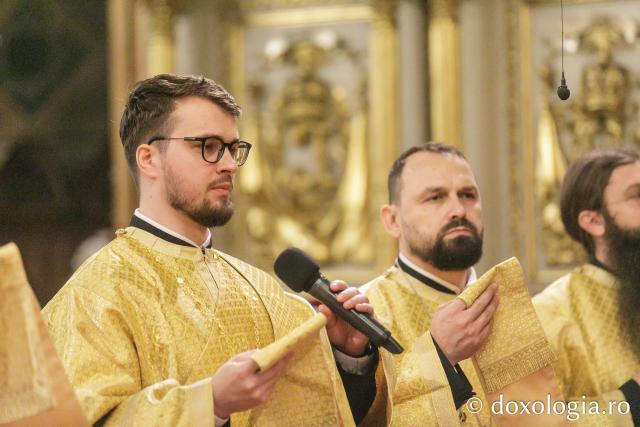 Priveghere la praznicul Întâmpinării Domnului, la Catedrala Mitropolitană din Iași 2025 / Foto: pr. Silviu Cluci Priveghere la praznicul Întâmpinării Domnului, la Catedrala Mitropolitană din Iași 2025