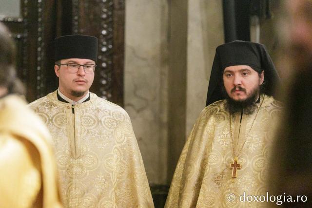 Priveghere la praznicul Întâmpinării Domnului, la Catedrala Mitropolitană din Iași 2025 / Foto: pr. Silviu Cluci Priveghere la praznicul Întâmpinării Domnului, la Catedrala Mitropolitană din Iași 2025