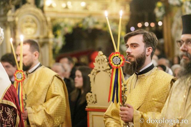 Priveghere la praznicul Întâmpinării Domnului, la Catedrala Mitropolitană din Iași 2025 / Foto: pr. Silviu Cluci Priveghere la praznicul Întâmpinării Domnului, la Catedrala Mitropolitană din Iași 2025