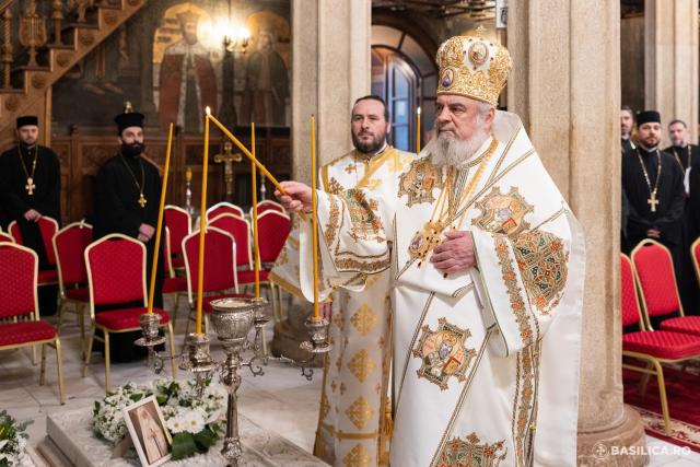 Centenarul Patriarhiei Române și Proclamarea celor 16 sfinți români / Foto credit: Basilica.ro / Raluca-Emanuela Ene Centenarul Patriarhiei Române și Proclamarea celor 16 sfinți români