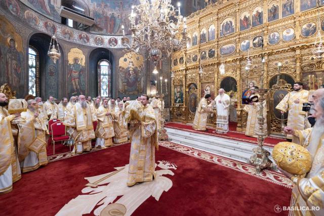 Centenarul Patriarhiei Române și Proclamarea celor 16 sfinți români / Foto credit: Basilica.ro / Raluca-Emanuela Ene Centenarul Patriarhiei Române și Proclamarea celor 16 sfinți români