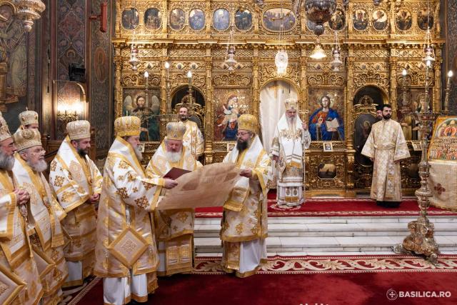 Centenarul Patriarhiei Române și Proclamarea celor 16 sfinți români / Foto credit: Basilica.ro / Raluca-Emanuela Ene Centenarul Patriarhiei Române și Proclamarea celor 16 sfinți români