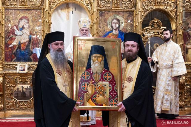 Centenarul Patriarhiei Române și Proclamarea celor 16 sfinți români / Foto credit: Basilica.ro / Raluca-Emanuela Ene Centenarul Patriarhiei Române și Proclamarea celor 16 sfinți români