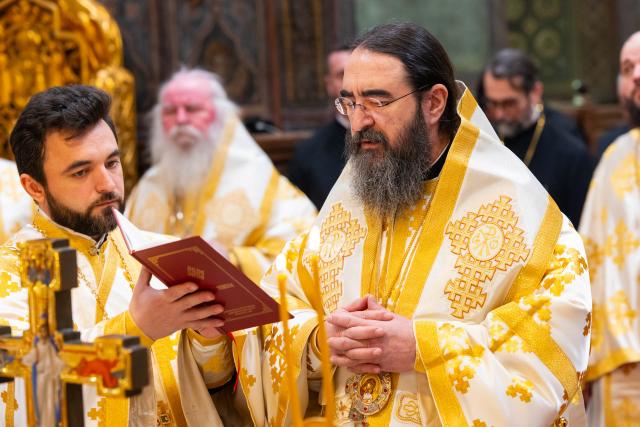 Slujbă de Te Deum la Centenarul Patriarhiei Române