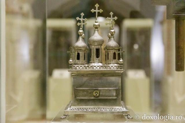 Expoziția „Crucii Tale ne închinăm, Stăpâne, și sfântă Învierea Ta o lăudăm și o slăvim” / Foto: pr. Silviu Cluci Expoziția „Crucii Tale ne închinăm, Stăpâne, și sfântă Învierea Ta o lăudăm și o slăvim”