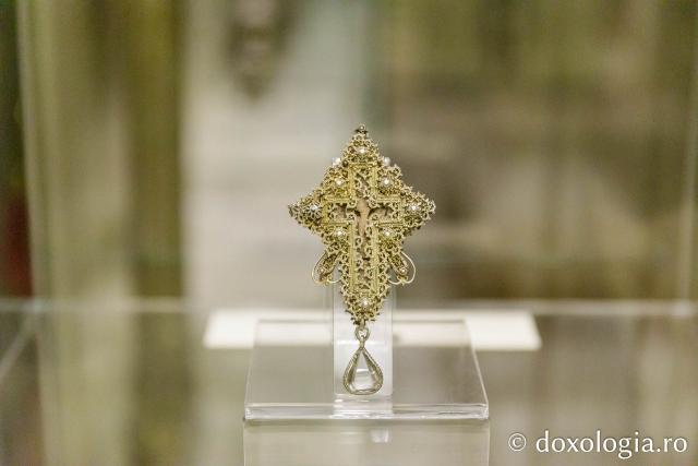 Expoziția „Crucii Tale ne închinăm, Stăpâne, și sfântă Învierea Ta o lăudăm și o slăvim” / Foto: pr. Silviu Cluci Expoziția „Crucii Tale ne închinăm, Stăpâne, și sfântă Învierea Ta o lăudăm și o slăvim”