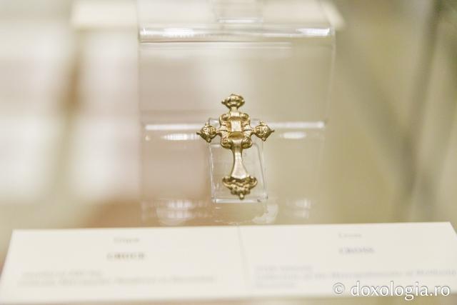 Expoziția „Crucii Tale ne închinăm, Stăpâne, și sfântă Învierea Ta o lăudăm și o slăvim” / Foto: pr. Silviu Cluci Expoziția „Crucii Tale ne închinăm, Stăpâne, și sfântă Învierea Ta o lăudăm și o slăvim”