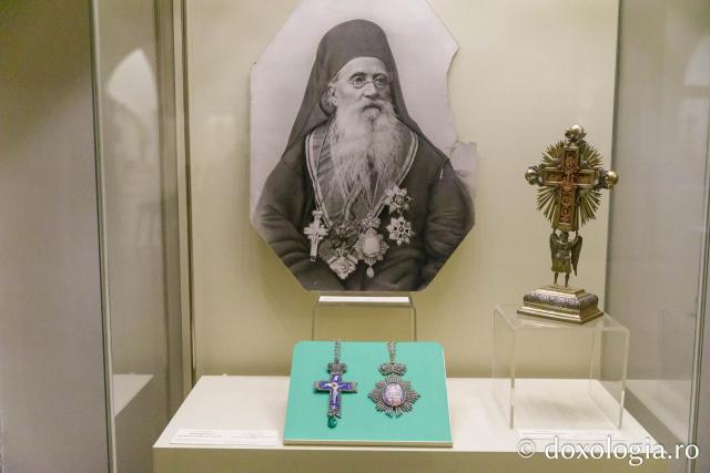 Expoziția „Crucii Tale ne închinăm, Stăpâne, și sfântă Învierea Ta o lăudăm și o slăvim” / Foto: pr. Silviu Cluci Expoziția „Crucii Tale ne închinăm, Stăpâne, și sfântă Învierea Ta o lăudăm și o slăvim”