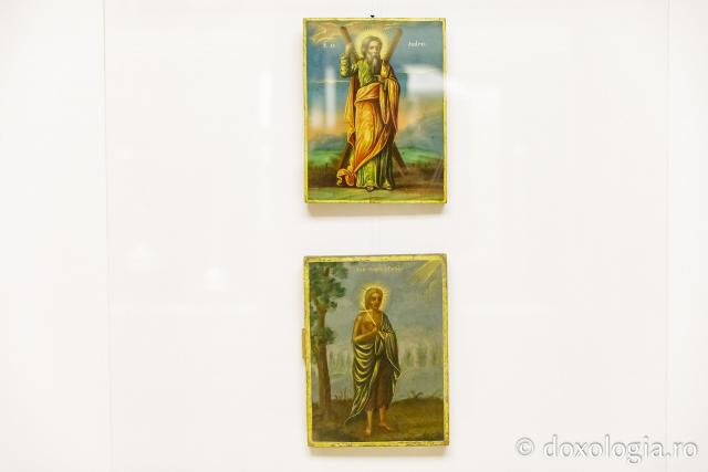 Expoziția „Crucii Tale ne închinăm, Stăpâne, și sfântă Învierea Ta o lăudăm și o slăvim” / Foto: pr. Silviu Cluci Expoziția „Crucii Tale ne închinăm, Stăpâne, și sfântă Învierea Ta o lăudăm și o slăvim”