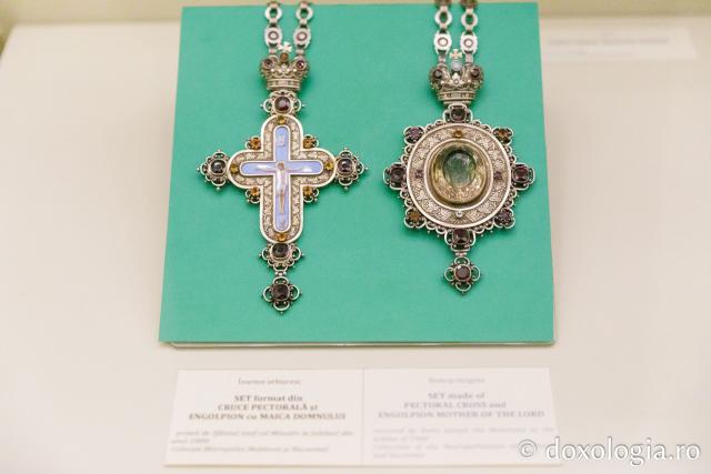 Expoziția „Crucii Tale ne închinăm, Stăpâne, și sfântă Învierea Ta o lăudăm și o slăvim” / Foto: pr. Silviu Cluci Expoziția „Crucii Tale ne închinăm, Stăpâne, și sfântă Învierea Ta o lăudăm și o slăvim”