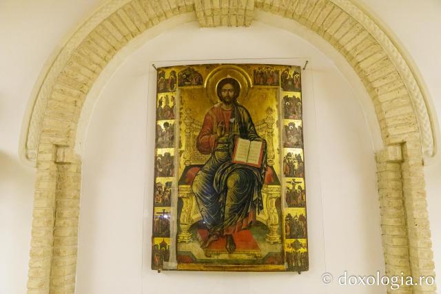 Expoziția „Crucii Tale ne închinăm, Stăpâne, și sfântă Învierea Ta o lăudăm și o slăvim” / Foto: pr. Silviu Cluci Expoziția „Crucii Tale ne închinăm, Stăpâne, și sfântă Învierea Ta o lăudăm și o slăvim”