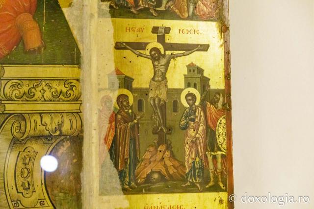 Expoziția „Crucii Tale ne închinăm, Stăpâne, și sfântă Învierea Ta o lăudăm și o slăvim” / Foto: pr. Silviu Cluci Expoziția „Crucii Tale ne închinăm, Stăpâne, și sfântă Învierea Ta o lăudăm și o slăvim”