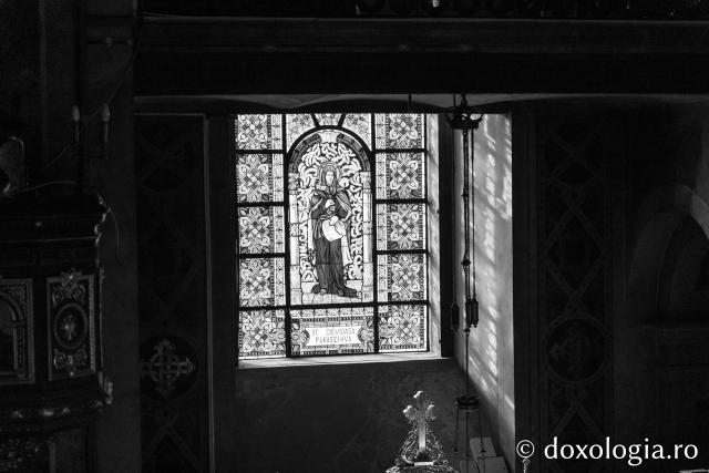 Prima Liturghie a Darurilor înainte sfințite din acest post, la Catedrala Mitropolitană din Iași / Foto: pr. Silviu Cluci Prima Liturghie a Darurilor înainte sfințite din acest post, la Catedrala Mitropolitană din Iași