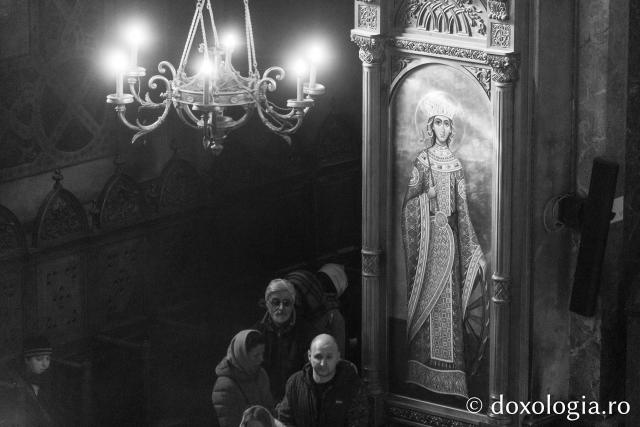 Prima Liturghie a Darurilor înainte sfințite din acest post, la Catedrala Mitropolitană din Iași / Foto: pr. Silviu Cluci Prima Liturghie a Darurilor înainte sfințite din acest post, la Catedrala Mitropolitană din Iași