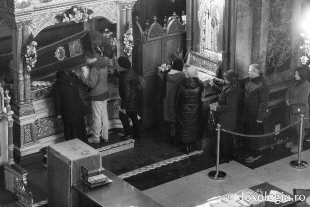 Prima Liturghie a Darurilor înainte sfințite din acest post, la Catedrala Mitropolitană din Iași / Foto: pr. Silviu Cluci Prima Liturghie a Darurilor înainte sfințite din acest post, la Catedrala Mitropolitană din Iași