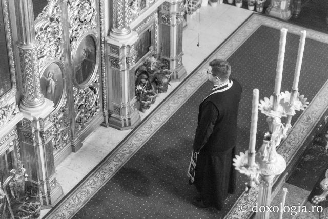 Prima Liturghie a Darurilor înainte sfințite din acest post, la Catedrala Mitropolitană din Iași / Foto: pr. Silviu Cluci Prima Liturghie a Darurilor înainte sfințite din acest post, la Catedrala Mitropolitană din Iași