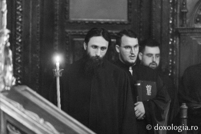 Prima Liturghie a Darurilor înainte sfințite din acest post, la Catedrala Mitropolitană din Iași / Foto: pr. Silviu Cluci Prima Liturghie a Darurilor înainte sfințite din acest post, la Catedrala Mitropolitană din Iași