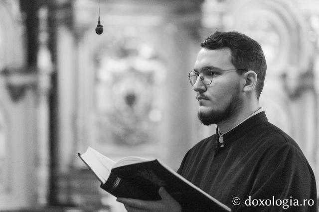 Prima Liturghie a Darurilor înainte sfințite din acest post, la Catedrala Mitropolitană din Iași / Foto: pr. Silviu Cluci Prima Liturghie a Darurilor înainte sfințite din acest post, la Catedrala Mitropolitană din Iași
