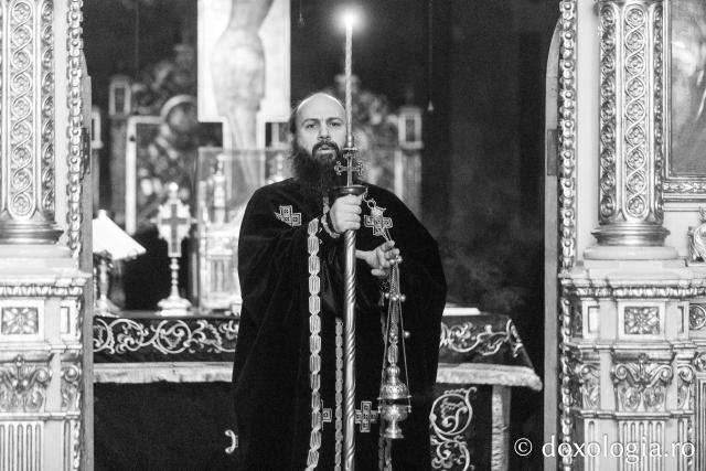 Prima Liturghie a Darurilor înainte sfințite din acest post, la Catedrala Mitropolitană din Iași / Foto: pr. Silviu Cluci Prima Liturghie a Darurilor înainte sfințite din acest post, la Catedrala Mitropolitană din Iași