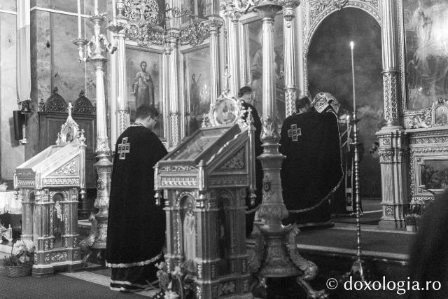 Prima Liturghie a Darurilor înainte sfințite din acest post, la Catedrala Mitropolitană din Iași