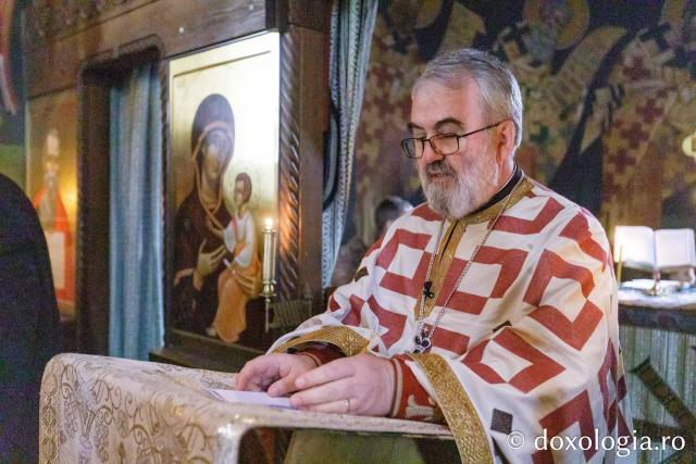 Sfânta Liturghie la hramul bisericii „Sfântul Grigorie Palama” din București / Foto: pr. Silviu Cluci Sfânta Liturghie la hramul bisericii „Sfântul Grigorie Palama” din București